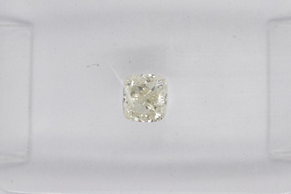 Fără preț de rezervă - 1 pcs Diamant  (Natural)  - 0.31 ct - Perniță - VS2 - IGI (Institutul gemologic internațional) #1.0