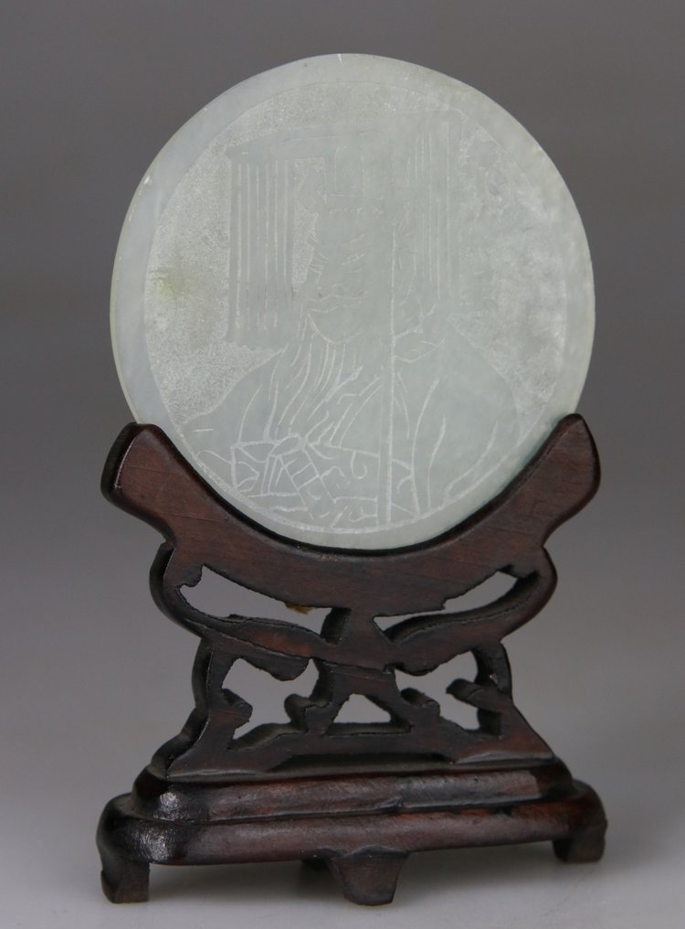 Piastra - pendente con schermo in pietra dura - base in legno. - Giada, Giada nefrite - Cina - XX secolo #2.1