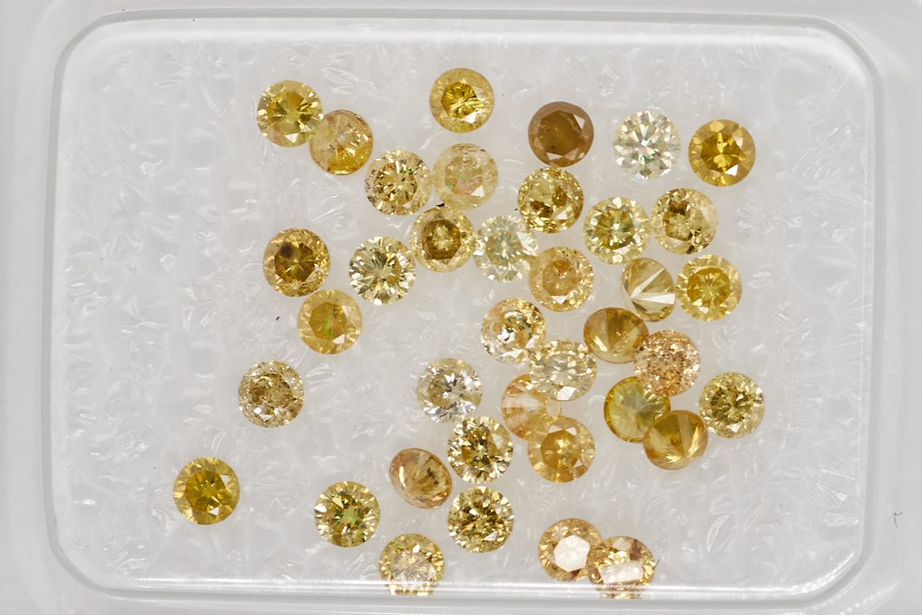 Utan reservationspris - 38 pcs Diamant (Färgbehandlad) - 0.99 ct - Rund - I1, I2, I3 - Gem Report Antwerpen (GRA) #1.0