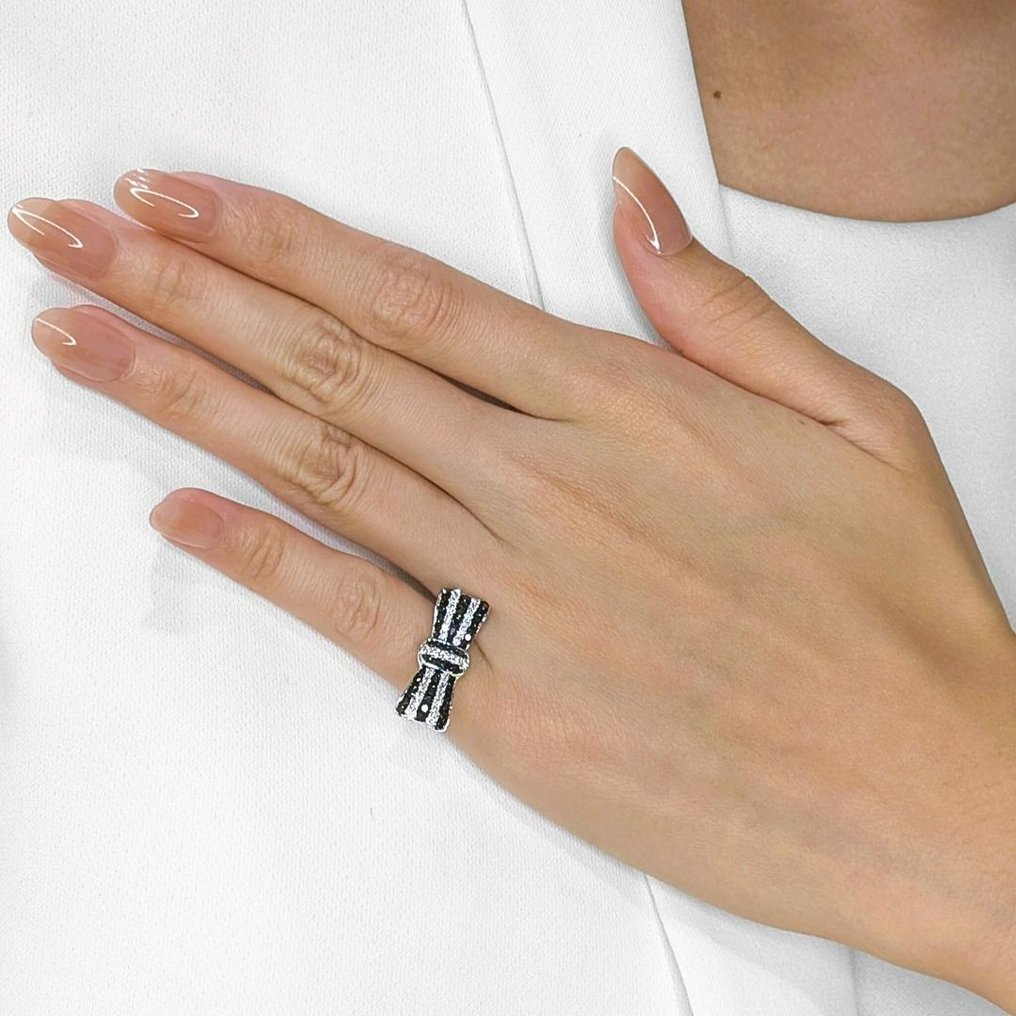 戒指 - 18 克拉 白金 - 1.09ct. tw. 鉆石 (天然) - 鉆石 #1.0