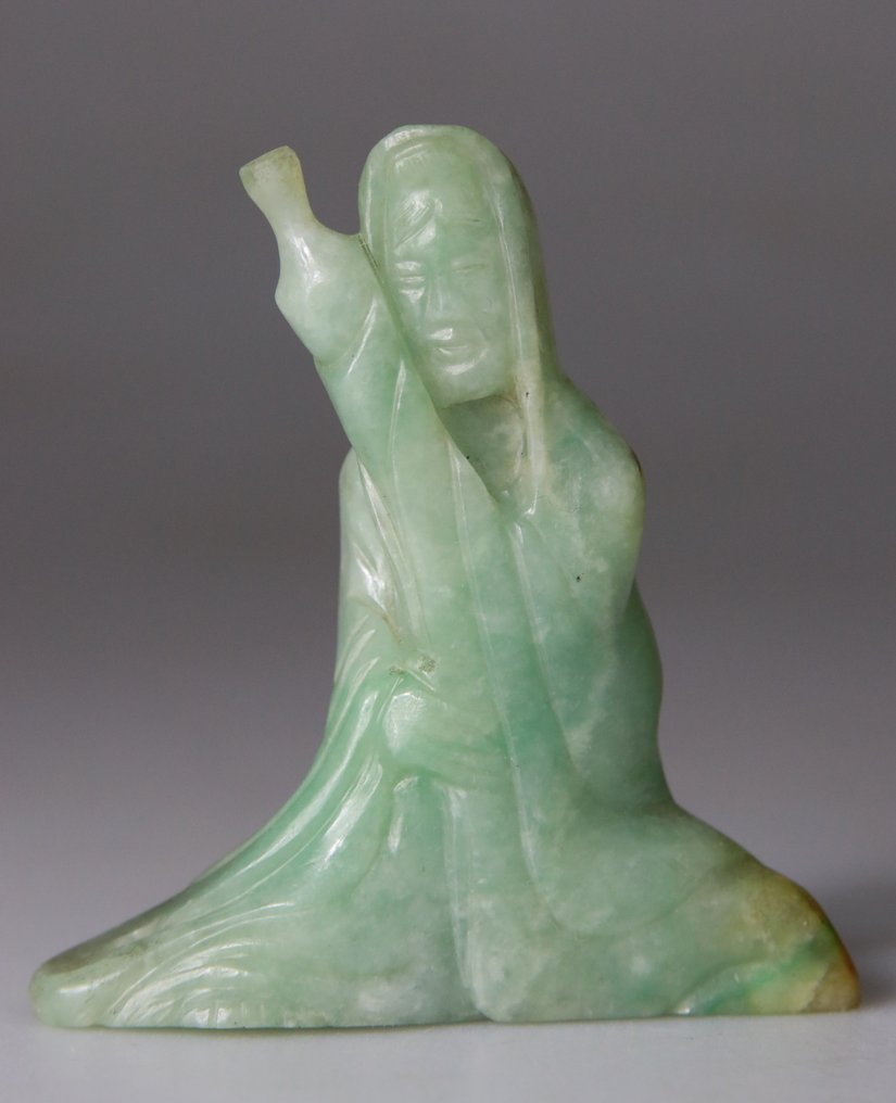 Immortal statue of a jade character in jadeite. - Jade, Apple Green - Pale - China - Qing 19th century #1.0