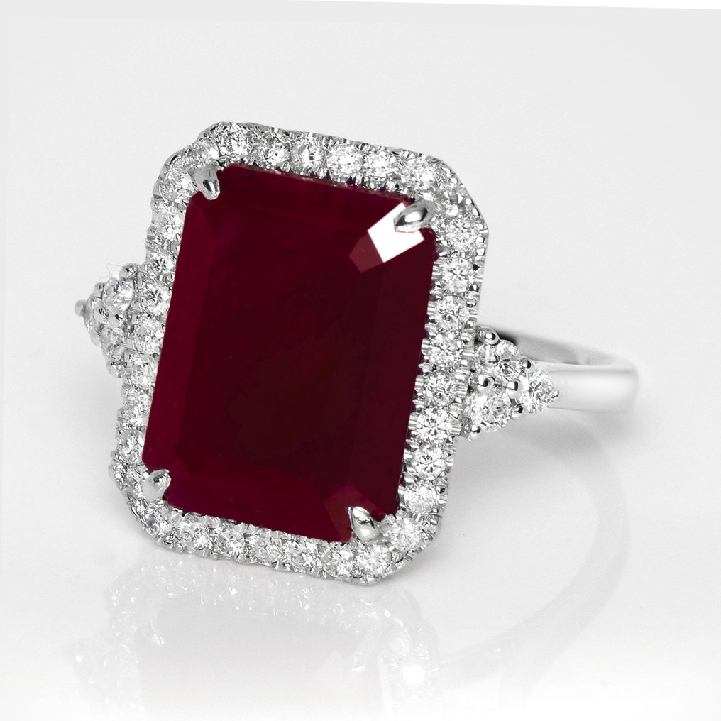 Sans prix de réserve - Bague - 14 carats Or blanc, IGI 5,72 ct non chauffé rouge violacé - 6.20ct. tw. Rubis - Diamant #2.1