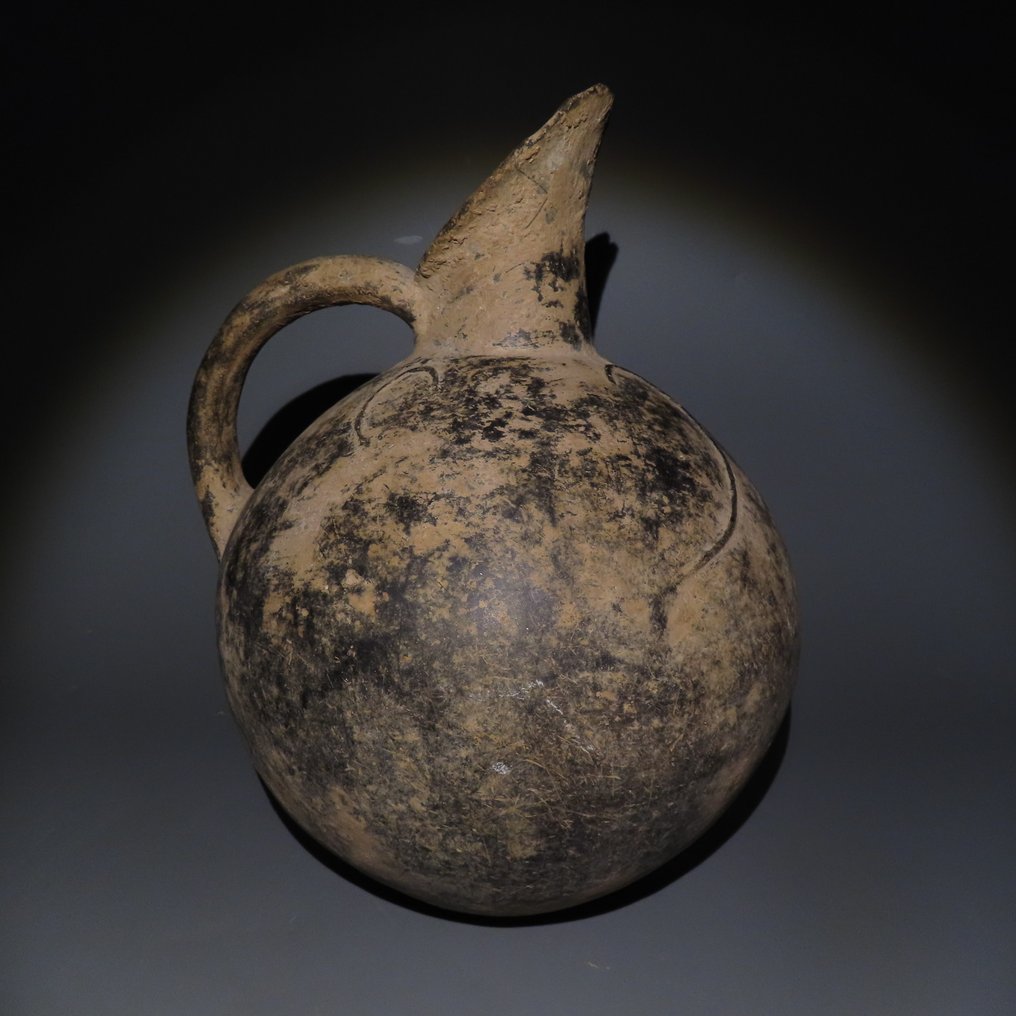 Oriente Medio, Yortan Terracota Vasija. aproximadamente 2700-2400 a.C. 28 cm de altura. #3.2