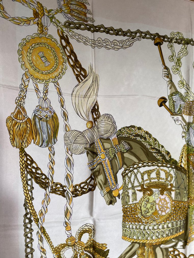 Hermès - " Le Timbalier” by Françoise Héron 1961 Original Issue - Halstuch #3.2