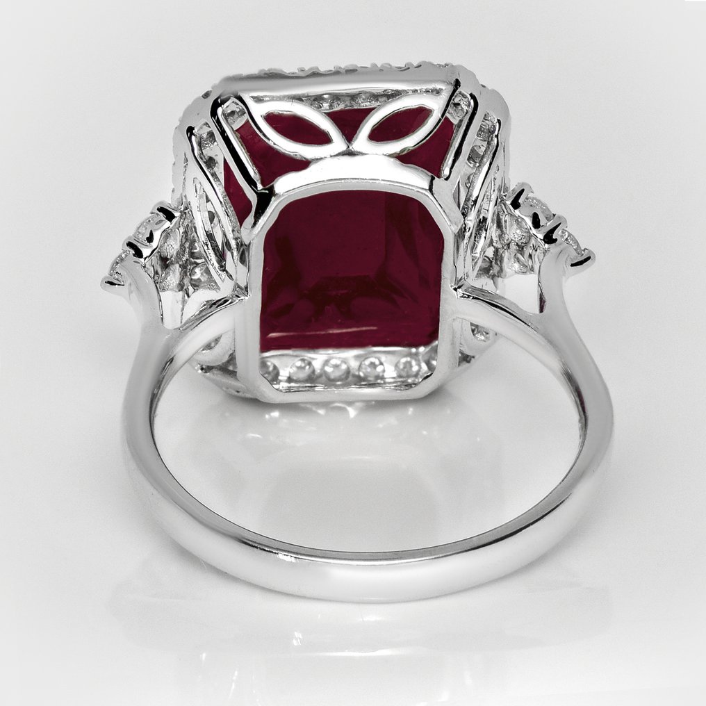 Sans prix de réserve - Bague - 14 carats Or blanc, IGI 5,72 ct non chauffé rouge violacé - 6.20ct. tw. Rubis - Diamant #4.3