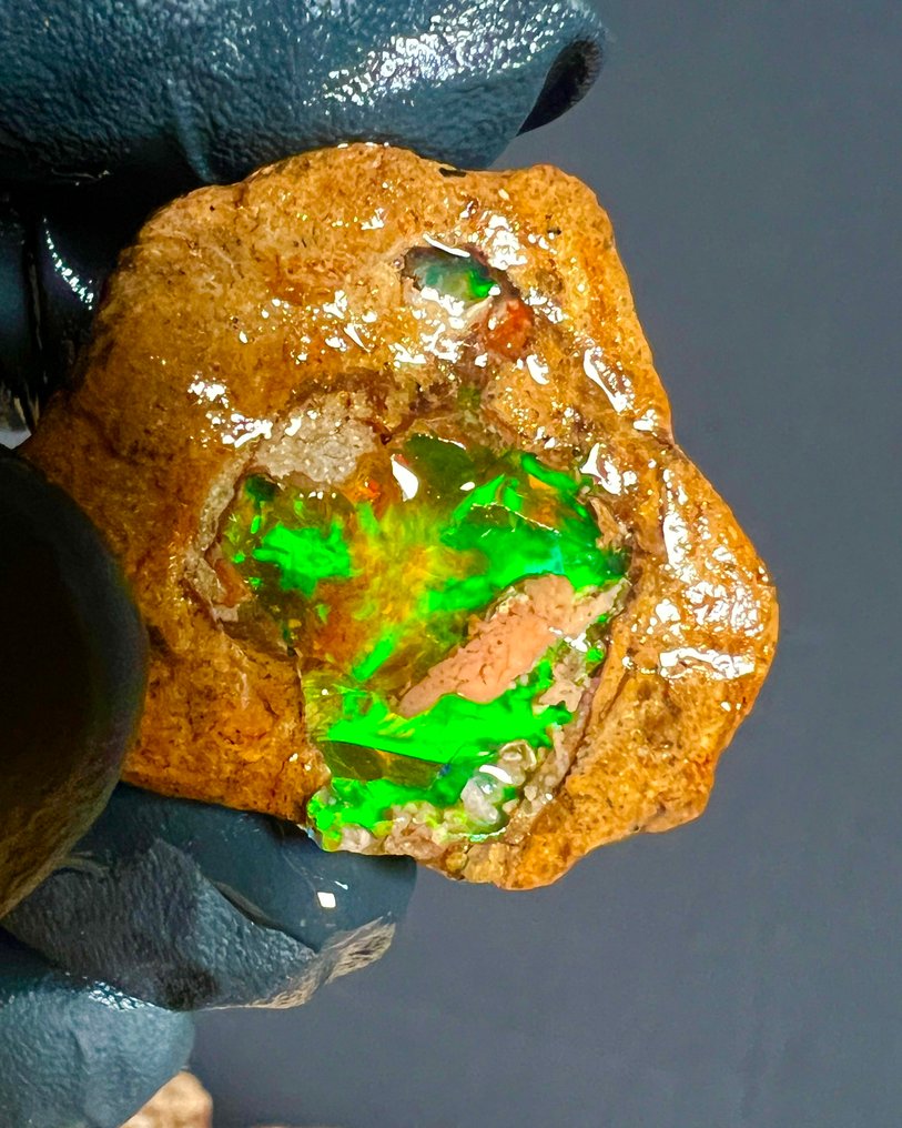 SANS RESERVE - Opale cristaline naturelle AAA+++ - μη επεξεργασμένη - 95 καρατίων Υψηλής ποιότητας κρυστάλλινο opale. - Ύψος: 35 mm - Πλάτος: 30 mm- 19 g - (1) #1.0