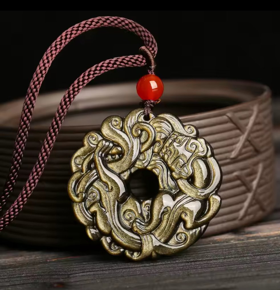 Pendant made of golden obsidian with a double Pixiu. - Talisman #1.0