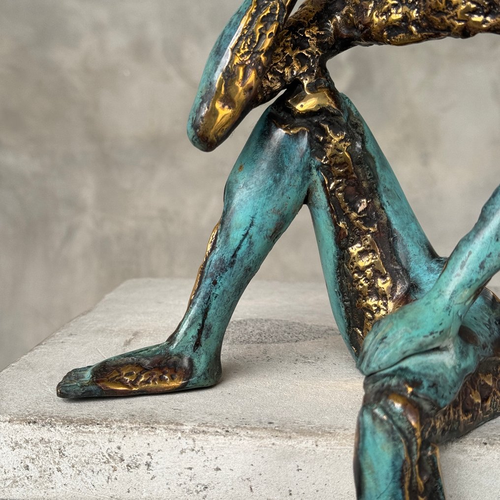 雕塑, NO RESERVE PRICE - Modern Bronze Sculpture - Sitting Sad Man - - 35 cm - 黄铜色 #3.2