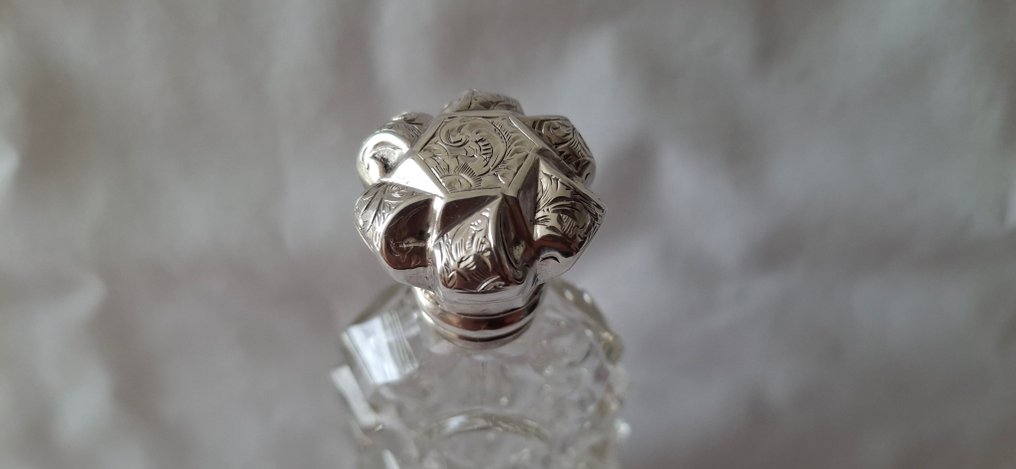 Vasetto per profumo - Antica bottiglia di cristallo olandese Schone Kristallen per profumo con montatura in argento, come - .833 argento - Kristal Zilver Flacon #1.0