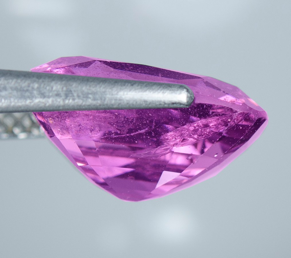 Lilla Spinel  - 11.25 ct - Gem Research Swisslab (GRS) #1.0