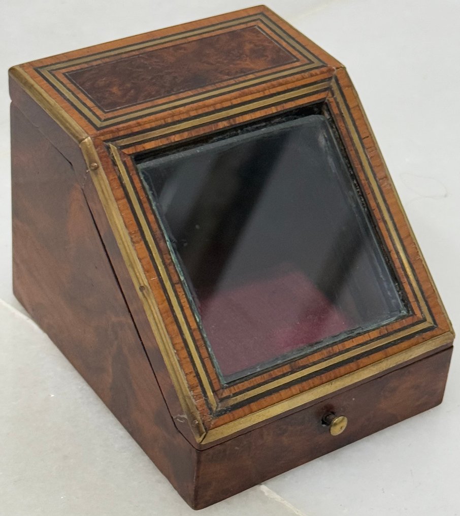 Box - Gilt brass, Rosewood, Thuya #3.2
