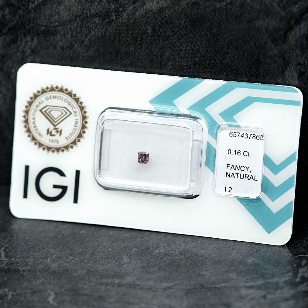 1 pcs 钻石 (天然色彩的) - 0.16 ct - 枕形 - Fancy 稍帶紫色的 粉红色 - I2 内含二级 - 国际宝石研究院(IGI) #2.1