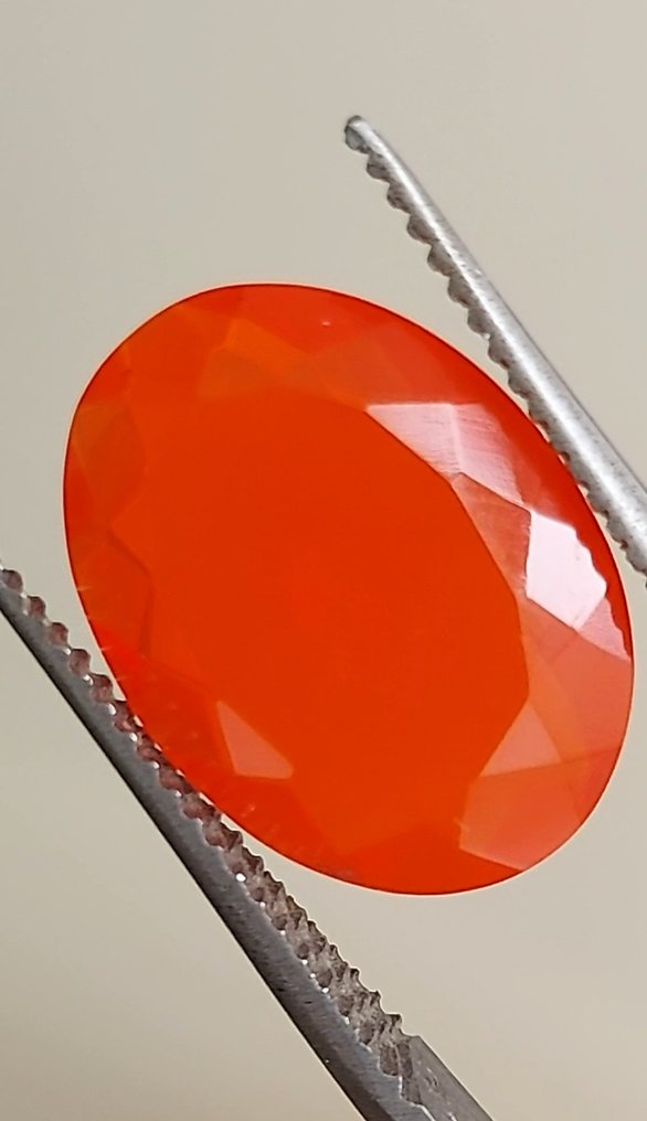 Vuuropaal  - 5.78 ct - Antwerp Laboratory for Gemstone Testing (ALGT) #4.3