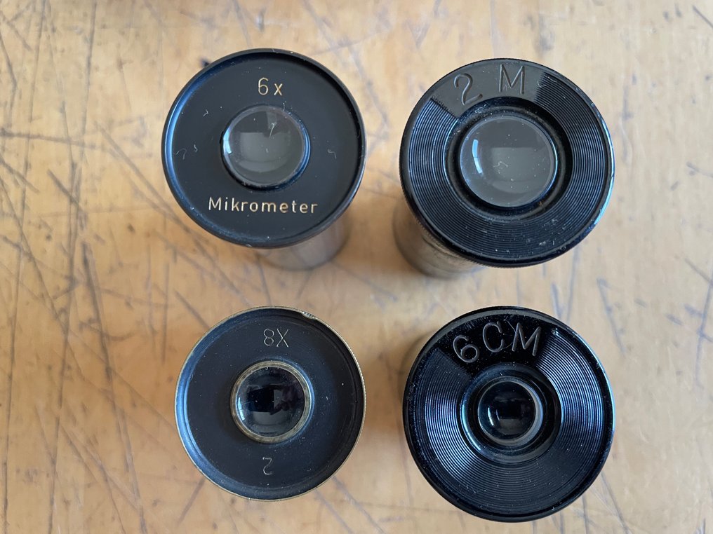 Monocular compound microscope - Conjunto de pequenas lentes de microscópio. - 1940-1950, 1950-1960 #4.3