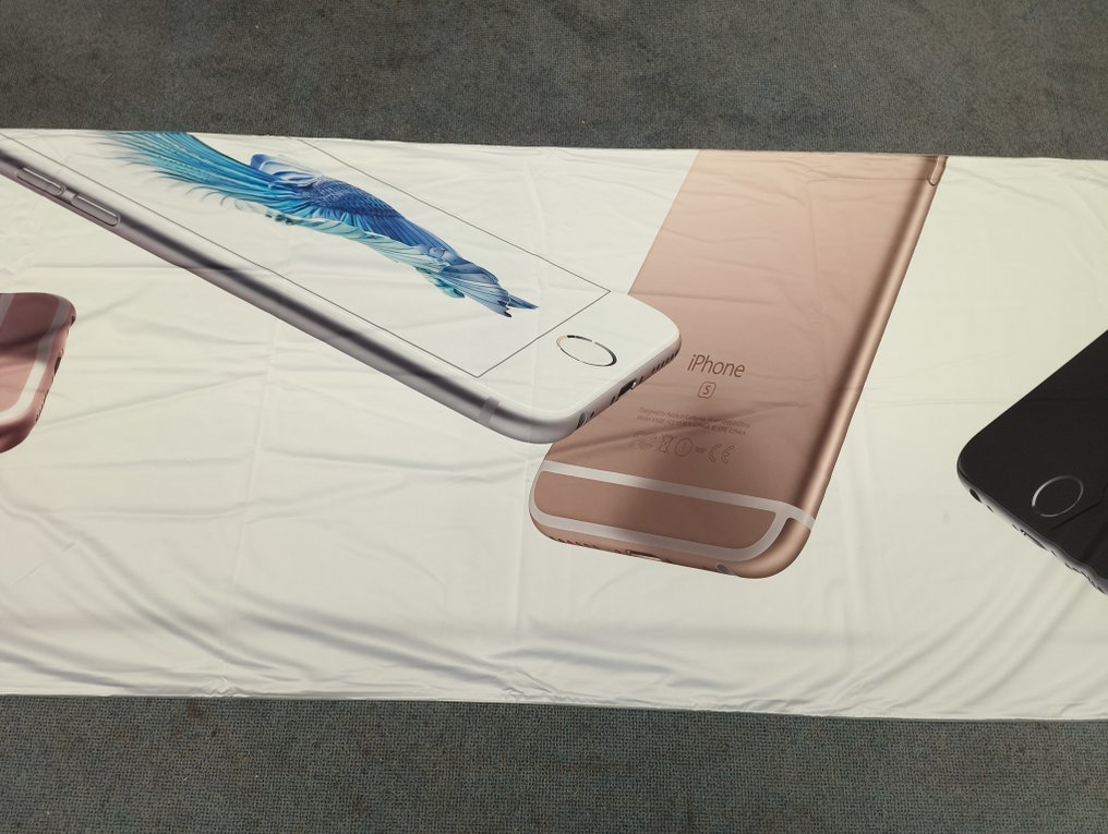 Apple Apple iPhone 6s Fabric Graphic Panel – Rare Collectible - Macintosh #4.3