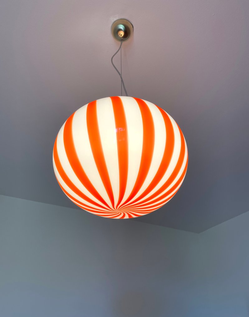 MIMU interior - Chandelier - Red filigree stripes lamp - Murano Effetre cane #3.2