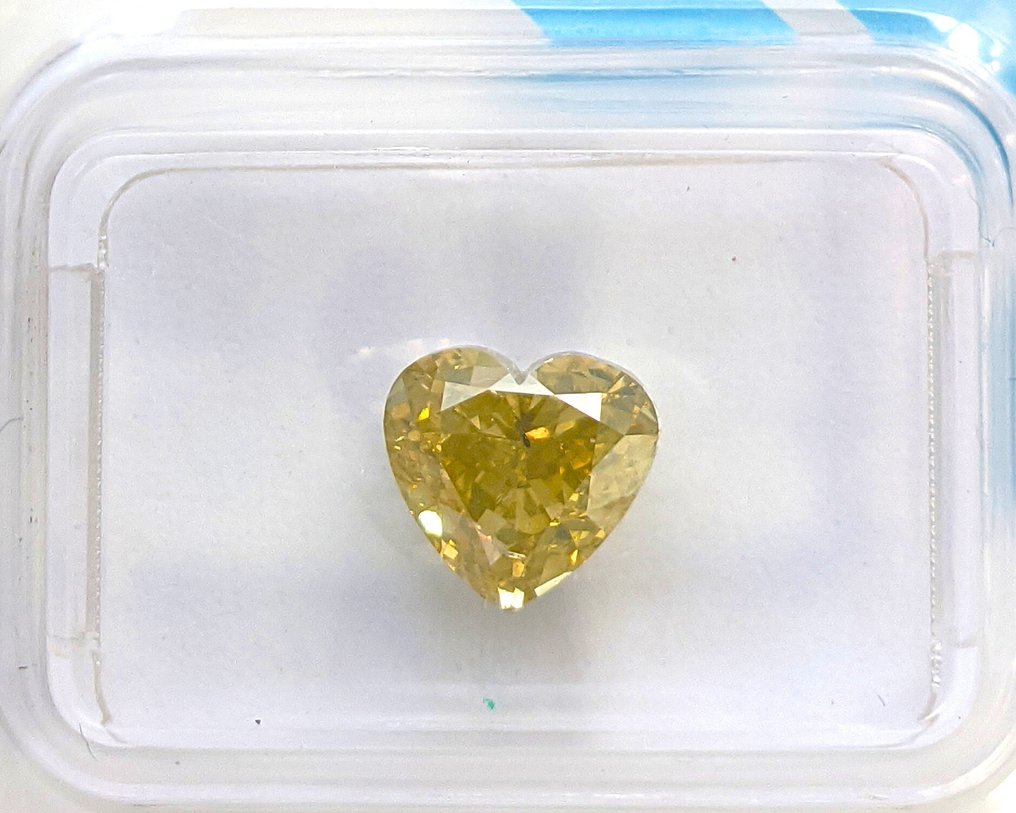 没有保留价 - 1 pcs 钻石 (天然色彩的) - 2.01 ct - 心形 - Fancy 稍帶綠色的 黄色 - VS2 轻微内含二级 - 国际宝石研究院(IGI) #1.0