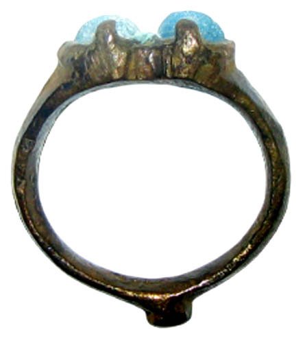 Βυζαντινή Ορείχαλκος, εξαιρετικά σπάνιο δαχτυλίδι με περίβλημα, με δύο cabujónes από μπλε πέτρα, -17 Δαχτυλίδι  (χωρίς τιμή ασφαλείας) #3.2