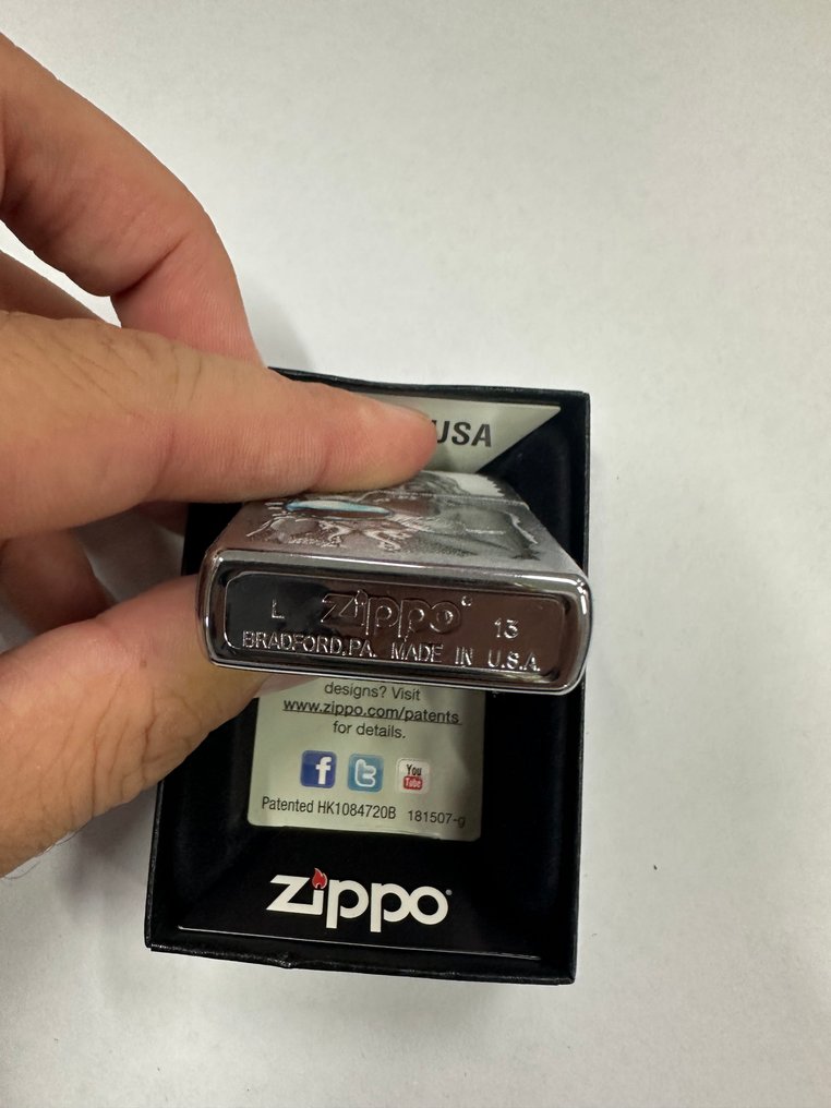 Zippo - No Reserve Price - Lighter - Iron (cast/wrought) #4.3