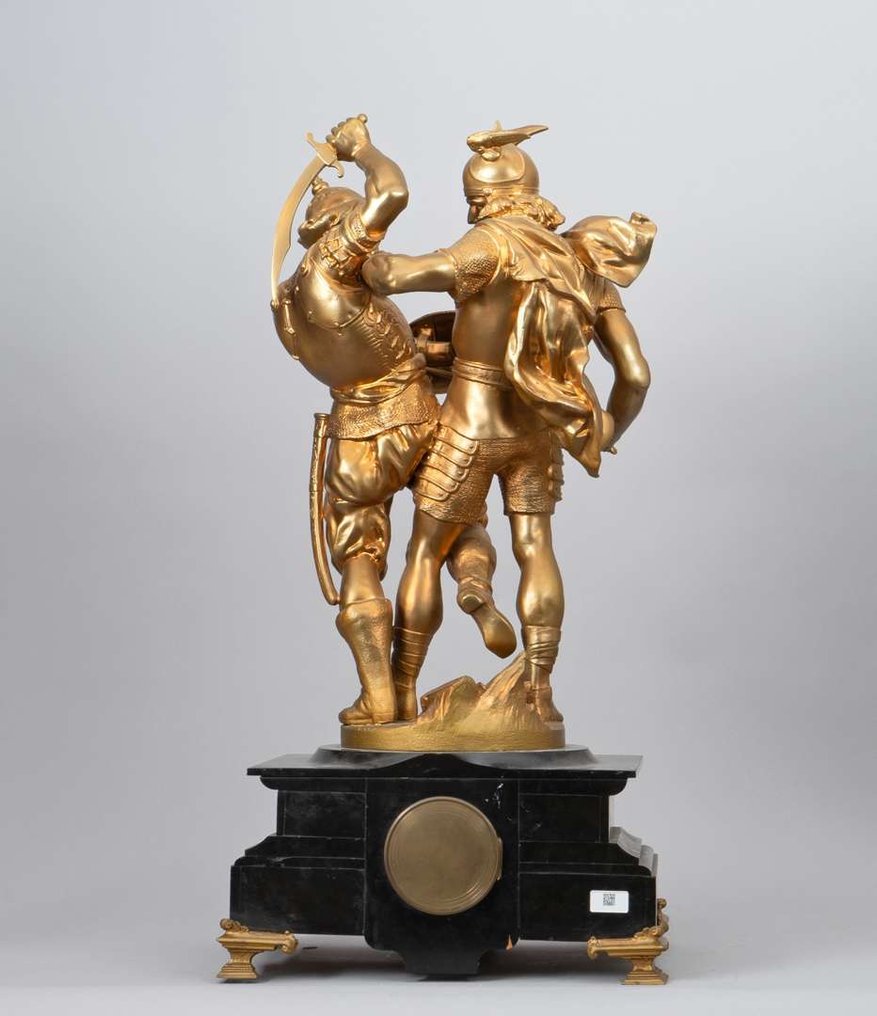 Figurális kandallóóra - Pierre Louis Détrier -   Cink (spelter) - 1900-1910 - Oszmán csata #3.2
