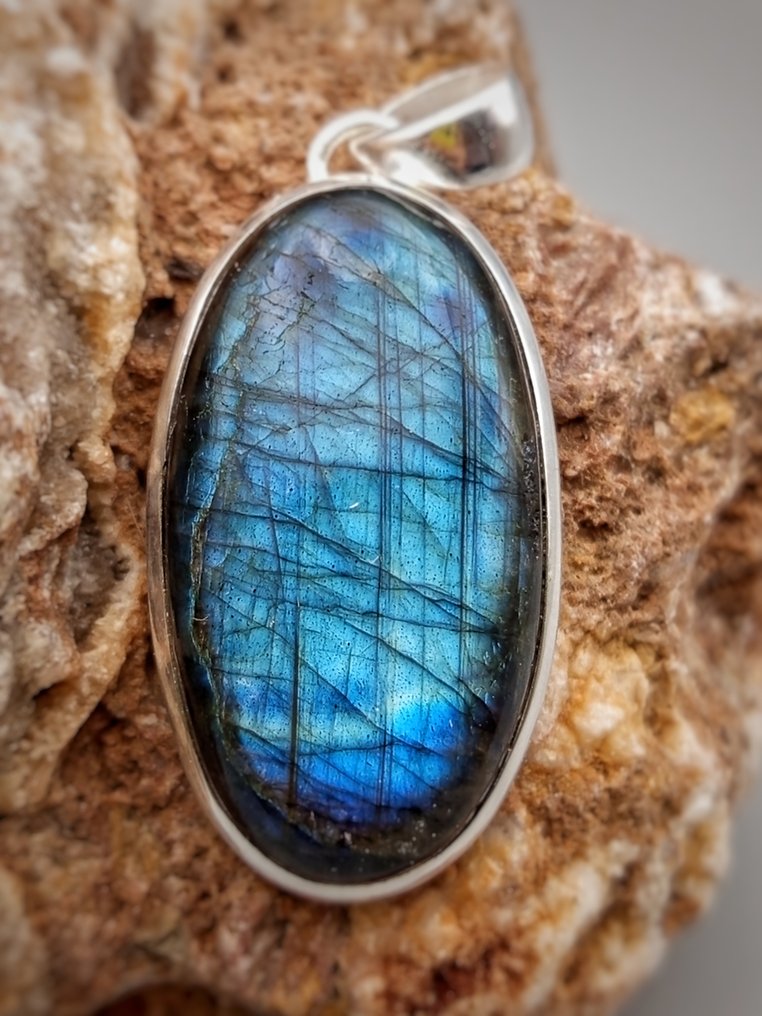 独一无二的珠宝，925银制，配以高品质蓝色拉布拉多石。 - 高度: 45 mm - 闊度: 25 mm- 14.2 g - (1) #1.0