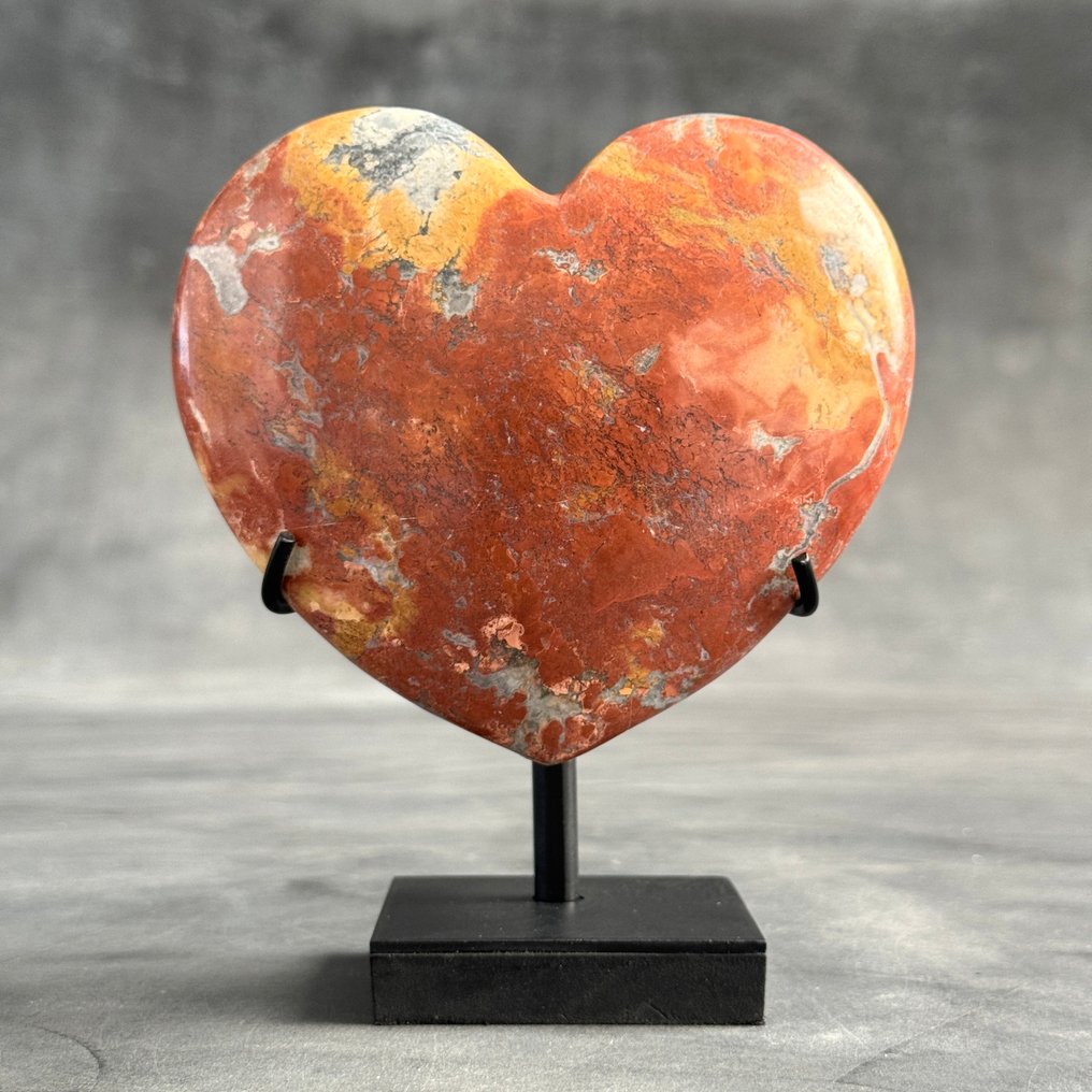 NO RESERVE PRICE - Wonderful Pair of Red Maligano Jasper Heart-Shaped & Egg-shaped on custom stands- 4300 g - (1) #3.2