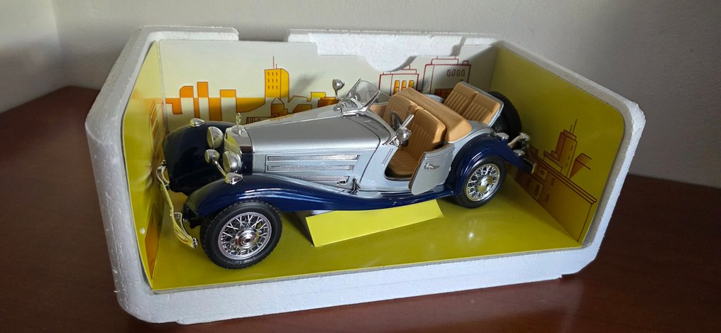 Bburago 1:18 - Modelbil - Mercedes-Benz 500K #1.0