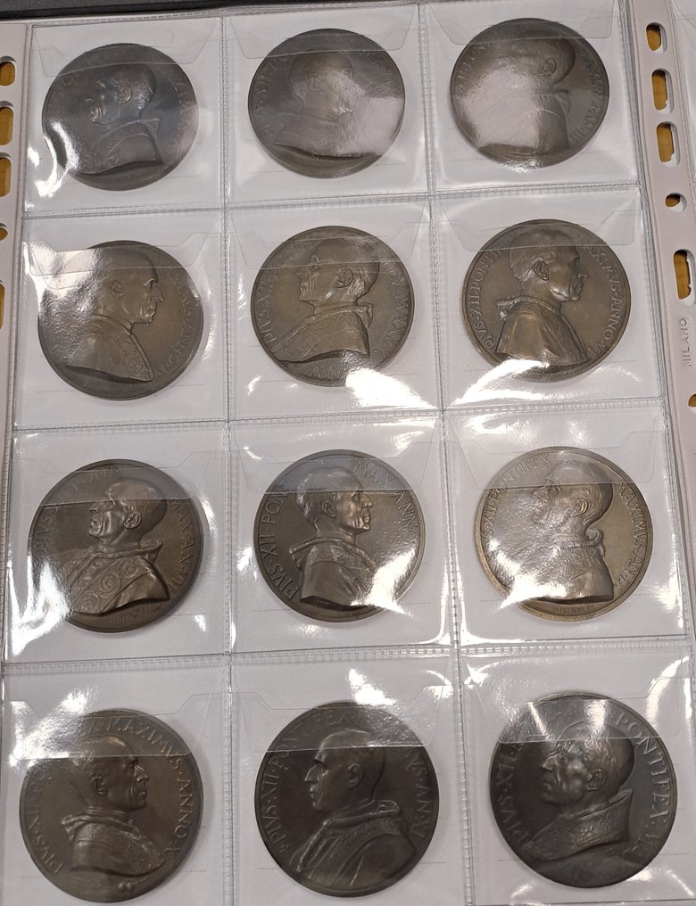 Vaticaan. Le Medaglie annuali in Bronzo di Pio XII° Giro completo di 20 Medaglia #4.3