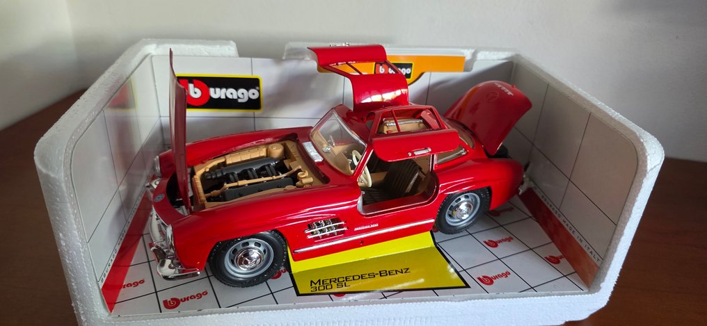 Bburago 1:18 - Modelbil - Mercedes-Benz 300 SL #2.1