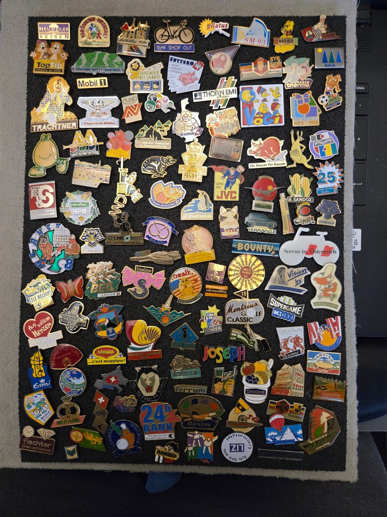 Verschiedene Pins - Lelu - 1980-1990 - Saksa #1.0