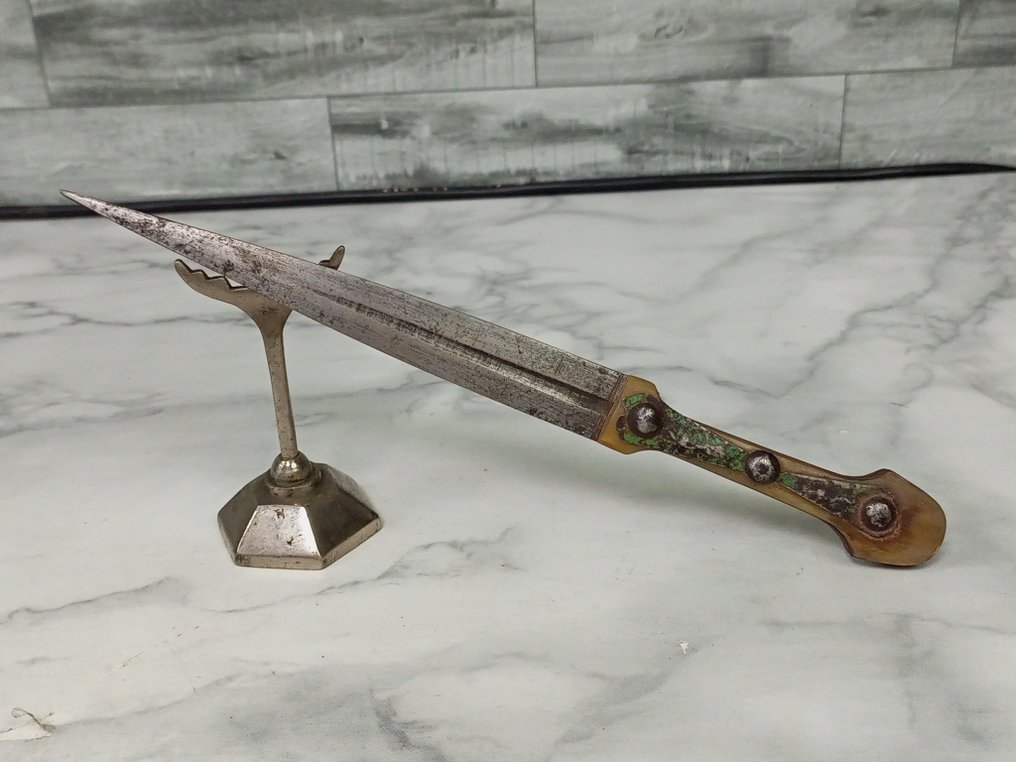 Αρχαίο Οθωμανικό μαχαίρι kindal. - Ατσάλι και Κέρας - Τουρκία - Οθωμανική Αυτοκρατορία, αργά του 19ου αιώνα - αρχές του 20ού αιώνα. #2.1