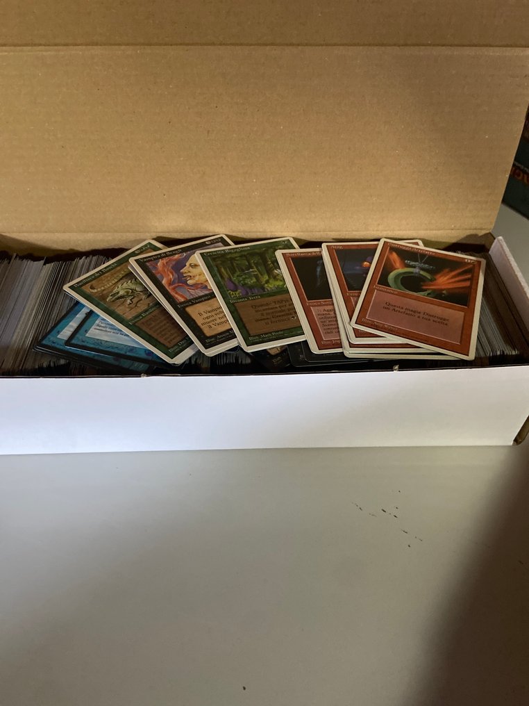 Wizards of The Coast - 1000 Box - Magic: The Gathering - Lotto Magic the Gathering #1.0