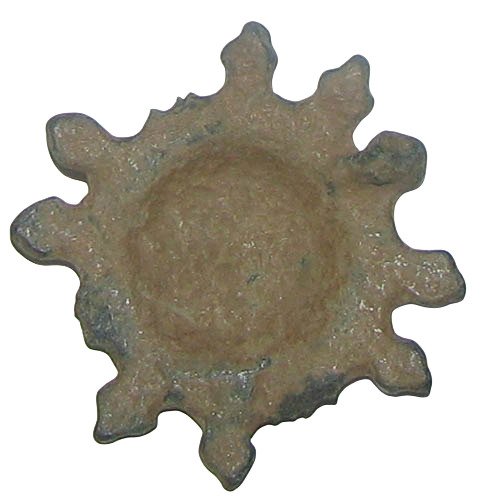維京時代 青銅色, 华丽装饰的Vikingo护身符胸针,呈耀眼的太阳形状,直径32毫米,来自公元9世纪。 墜飾 (沒有保留價) #1.0