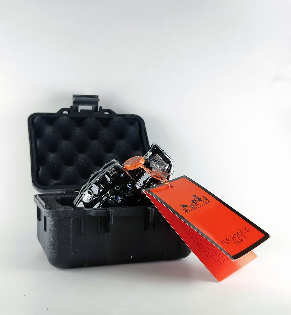 Lyssandre Saint York - Grenade HERMES not WAR " silver plated " #2.1