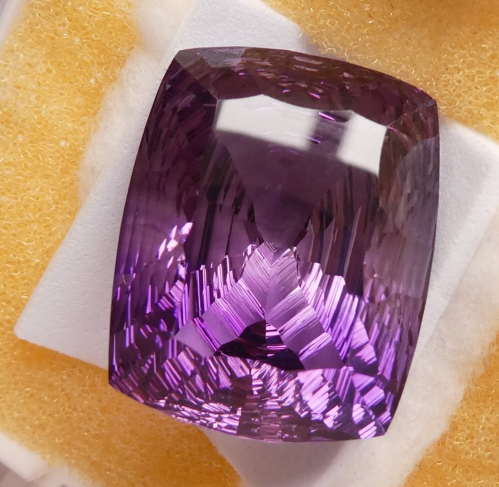 Ametiszt - 52.08 ct - Instituto Gemólogico Español (IGE) #2.1