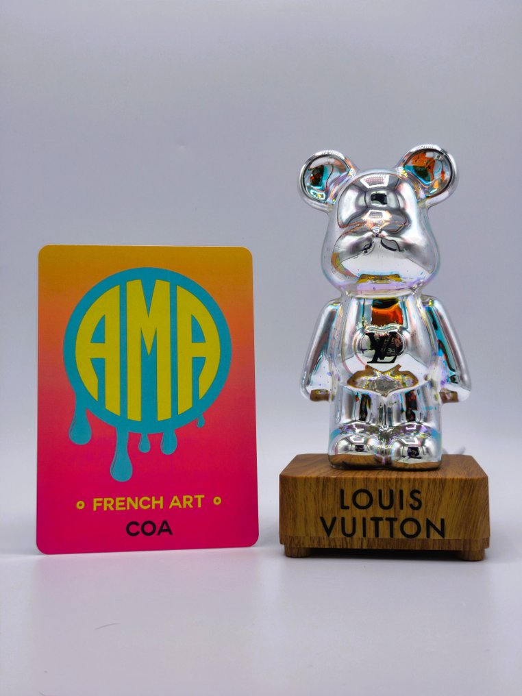 AMA • Pope (1985) - Aurora Borealis - Louis Vuitton #2.1