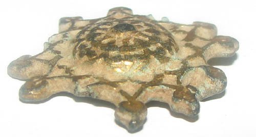 維京時代 青銅色, 华丽装饰的Vikingo护身符胸针,呈耀眼的太阳形状,直径32毫米,来自公元9世纪。 墜飾 (沒有保留價) #2.1