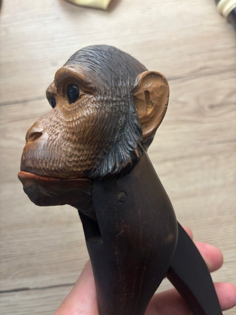 胡桃钳 - 云杉 - 黑森林，古董，罕见 #3.2