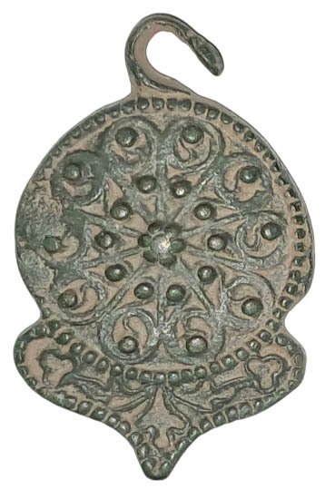 Vikingetiden Bronze, - Smukt vikingehængende, der repræsenterer et solsystem - 47 mm - Det 9. til 11. århundrede e.Kr. Vedhæng (Ingen mindstepris) #1.0