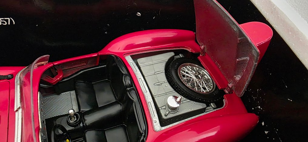 Bburago 1:18 - Modelbil - Ferrari 250 Testa Rossa (1957) #3.2