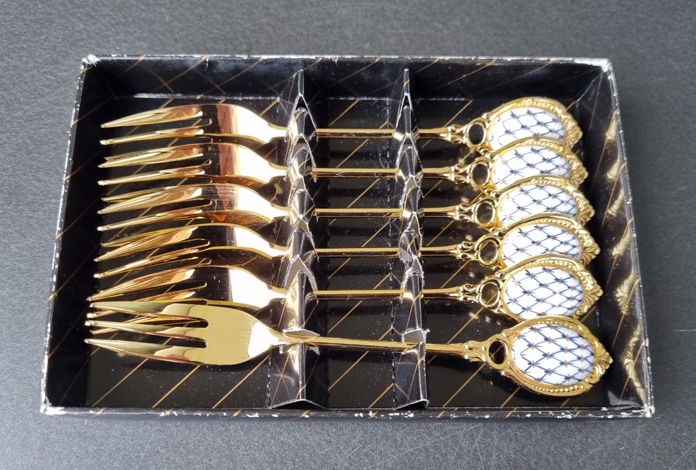 Lomonosov Imperial Porcelain - Service de table - 6 x fourchette de gâteau plaquée or avec filet en cobalt, or 22 carats - acier/doré #1.0