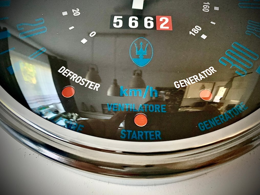 Maserati Merak 速度计墙钟 - LukanowskyArt -  现代的 玻璃, 金属 - 2020年及之后 - Maserati Merak #2.1