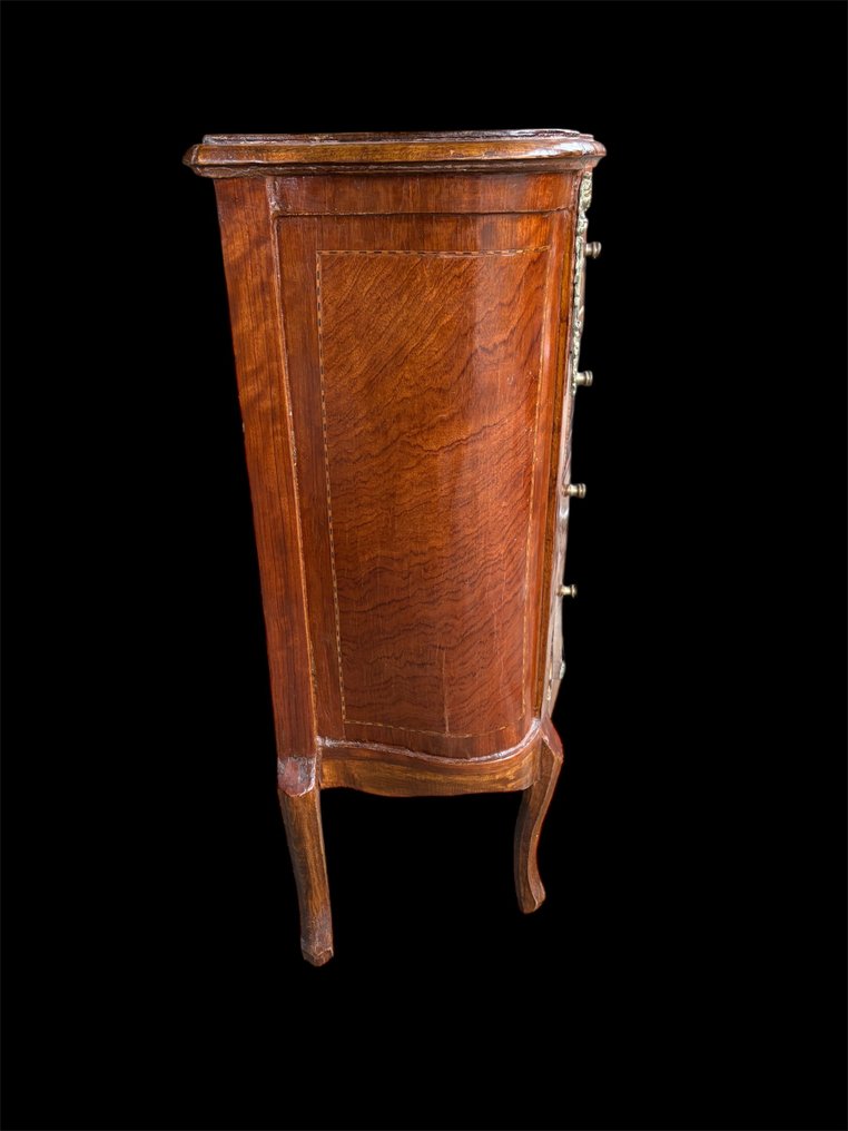 Commode - Wood #1.0