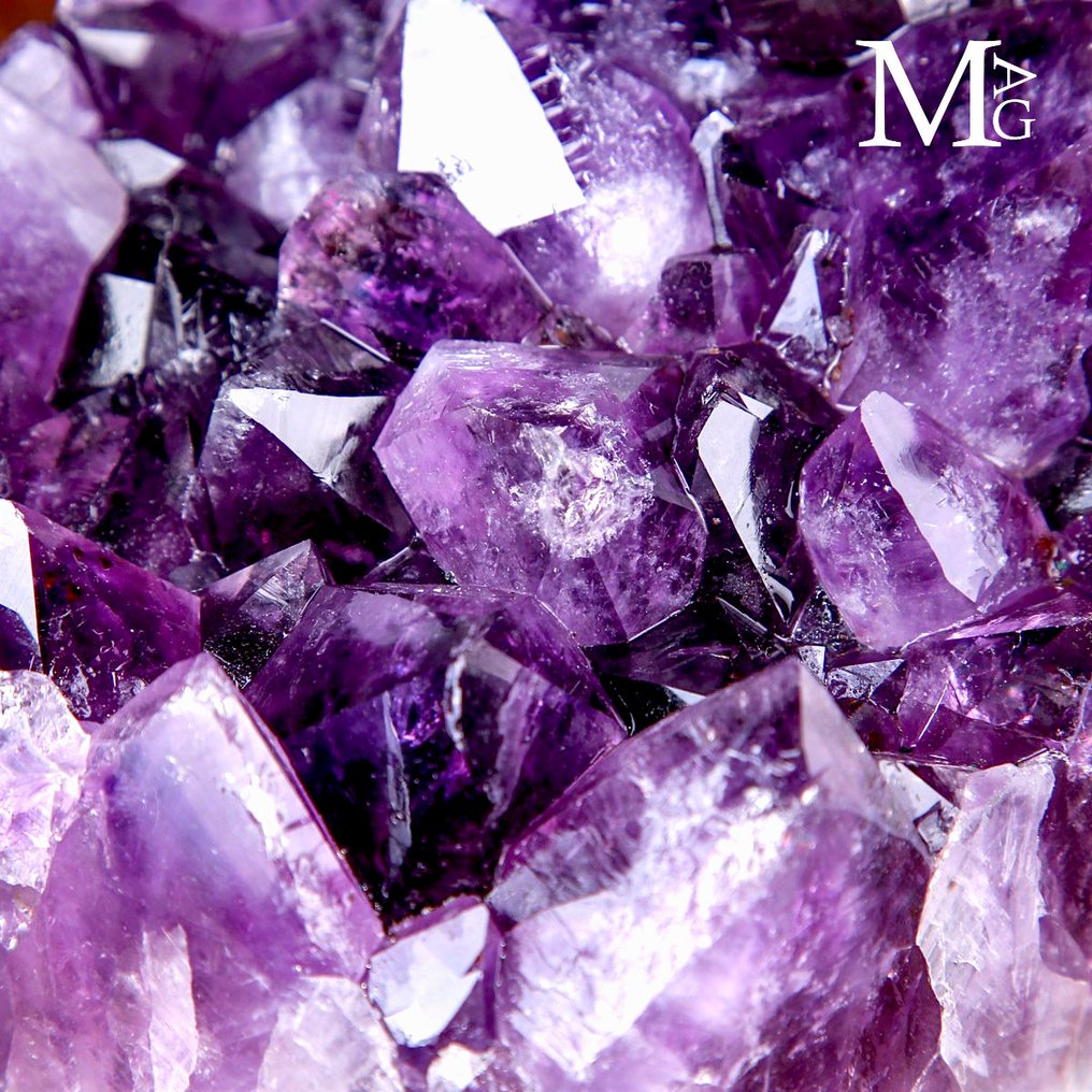 Δρούζα αμέθυστου Βραζιλίας - Πρώτης Επιλογής - Εκπληκτική δρούζα αμέθυστου σε μήτρα – κρυστάλλια - Ύψος: 171 mm - Πλάτος: 148 mm- 4768 g #1.0