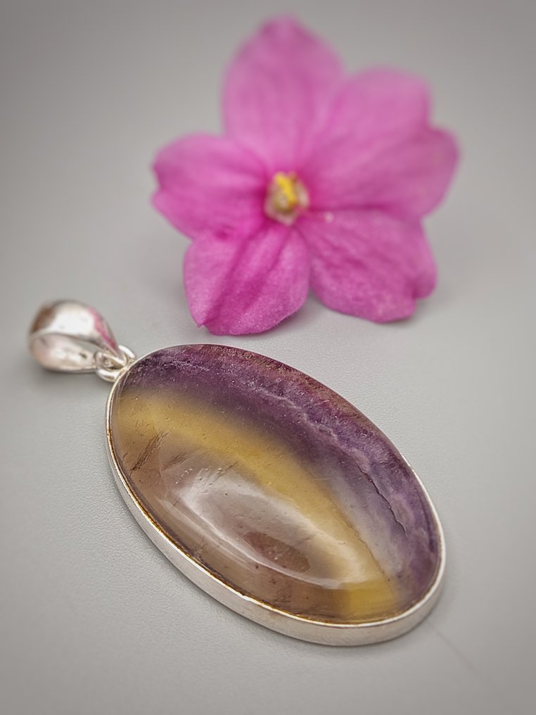 Pezzo Unico Gioiello in Argento 925 con Fluorite multicolor Top Quality - Altezza: 52 mm - Larghezza: 25 mm- 15.4 g - (1) #1.0