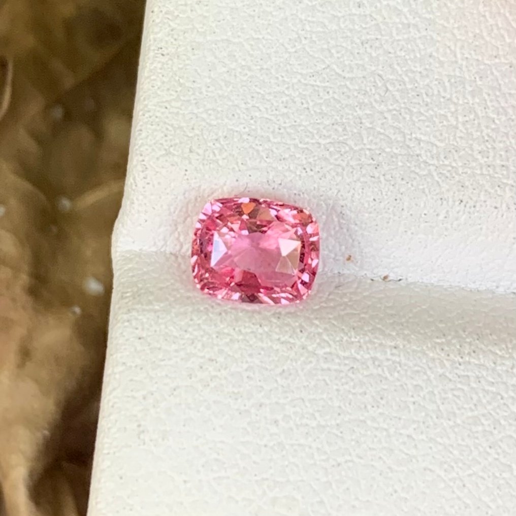 1 pcs 粉色, 橙色 藍寶石 - 1.13 ct - Asian Institute of Gemological Sciences (AIGS) - 令人惊叹的顶级帕德拉扎 #4.3