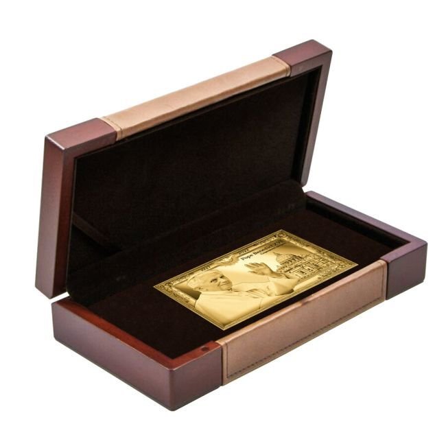 1/10 Troy Ounce - Ouro .999 - 1/10 oz .999 Fine Gold Pope Benedict XVI 1927-2022 bar in Wooden Box - Com certificado #2.1