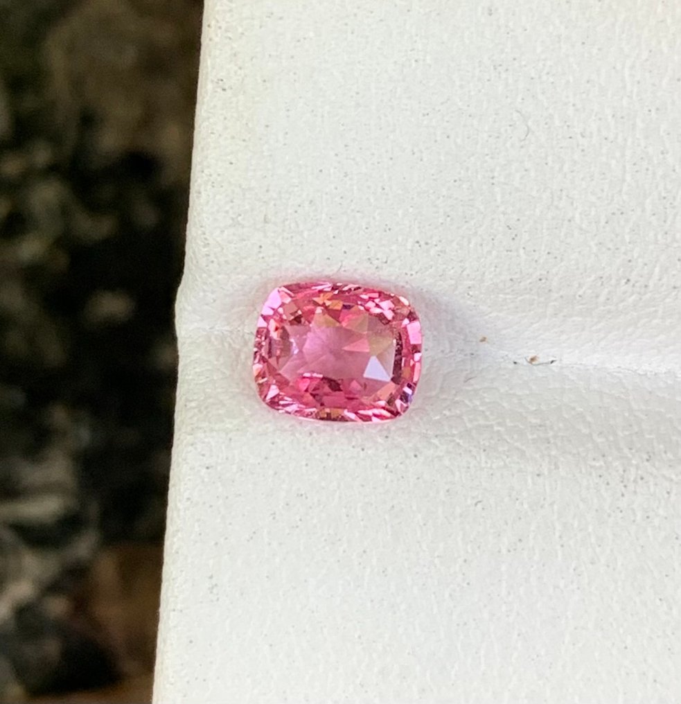 1 pcs 粉色, 橙色 藍寶石 - 1.13 ct - Asian Institute of Gemological Sciences (AIGS) - 令人惊叹的顶级帕德拉扎 #2.1