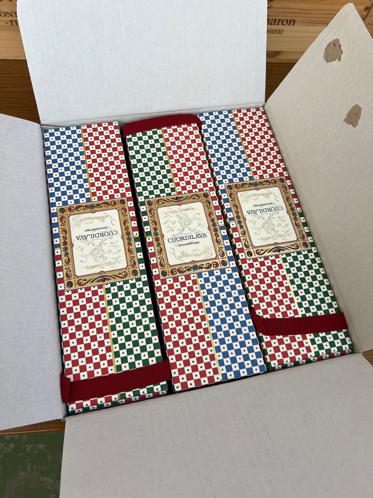 2019 Donnafugata Cuor di Lava Etna Rosso - Limited Edition Dolce & Gabbana - Sicily - 3 Bottles (0.75L) #1.0