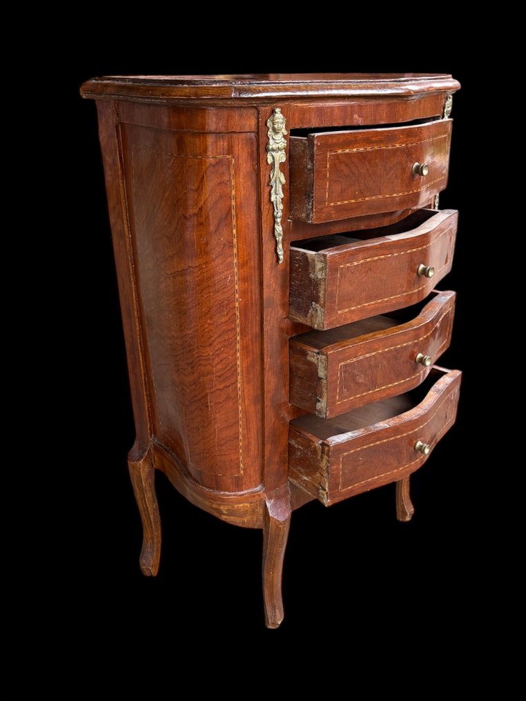Commode - Wood #4.3